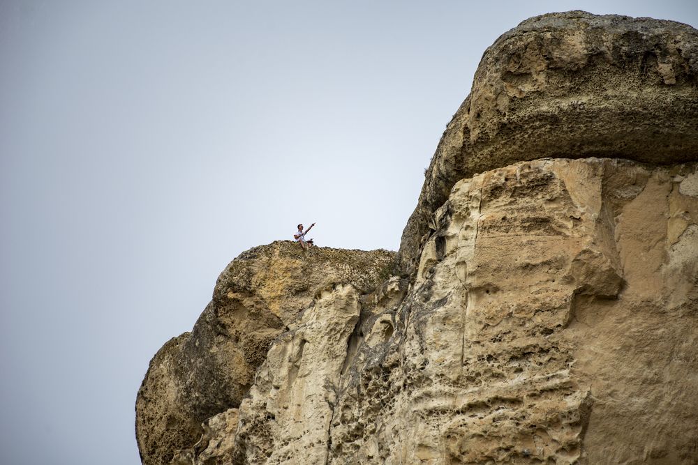 Покорить, покурить и не упасть...