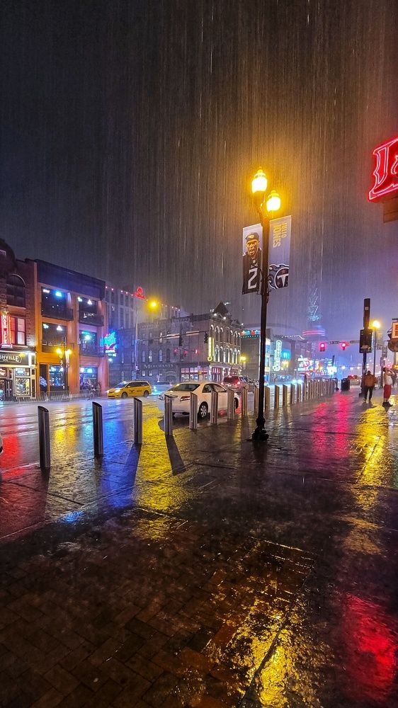Nashville USA - color of rain