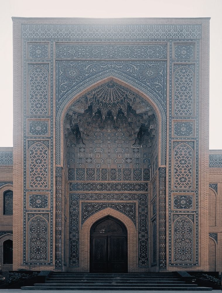 Photograph by Murojan Turdykulov