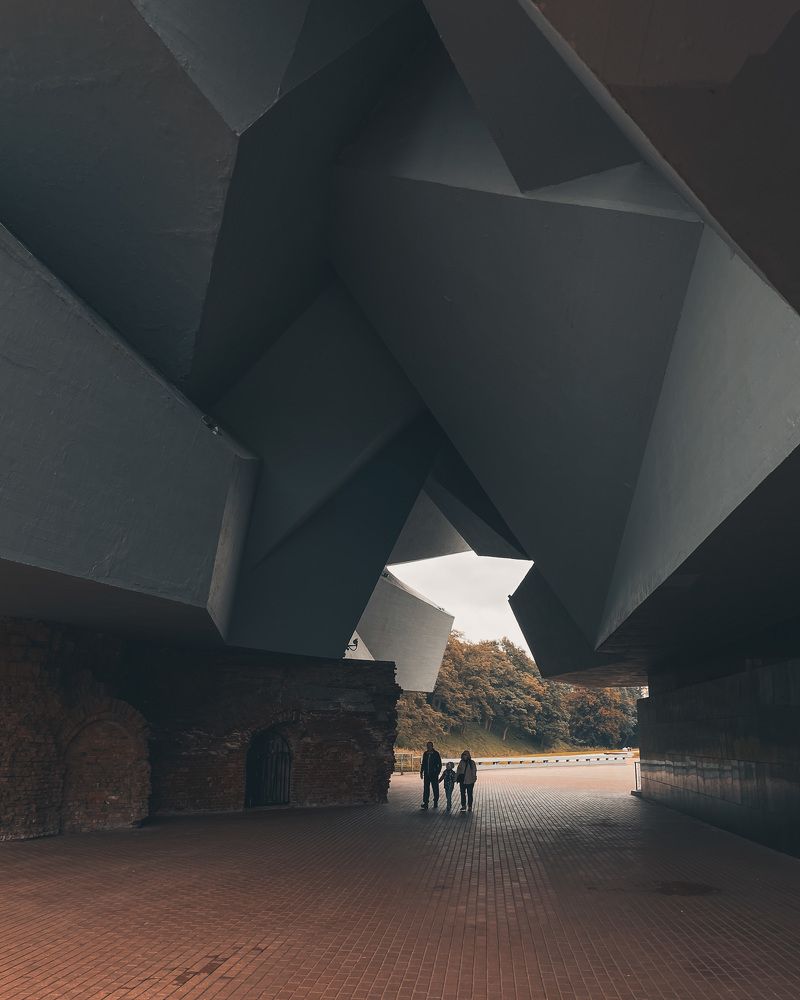 Пешком в память…