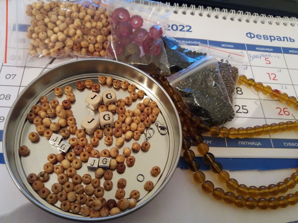 Бусы. Necklaces. Bishkek, Kyrgyzstan