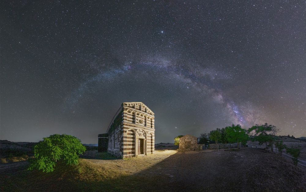 Photograph by Giovanni Corona