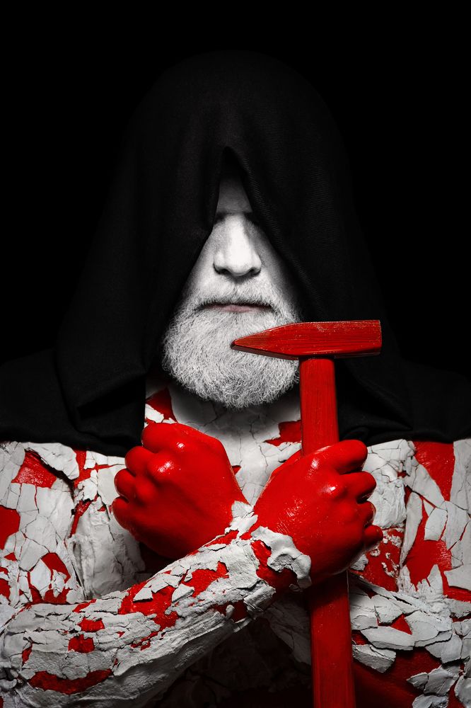 Photograph by Valentin Okulov