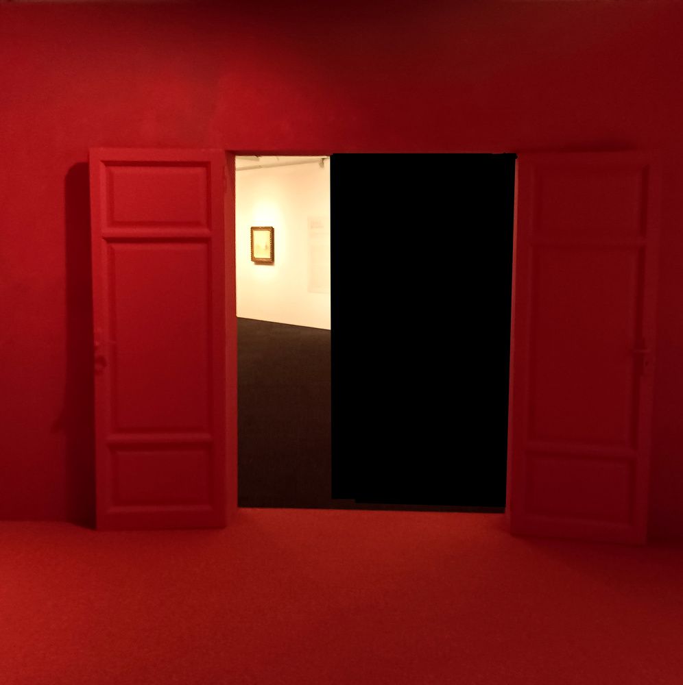 Notre curiosité . .(Our curiosity)