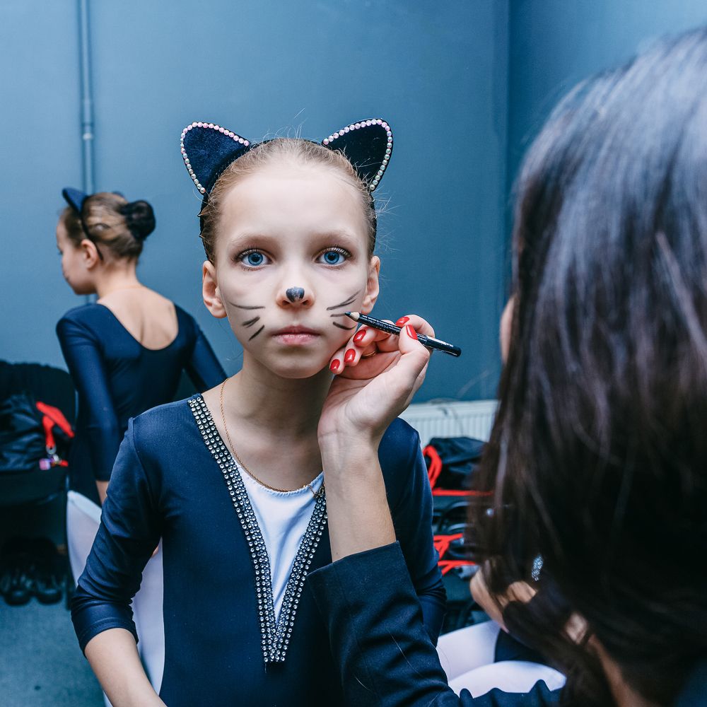 За кулисами. Подготовка к постановке.