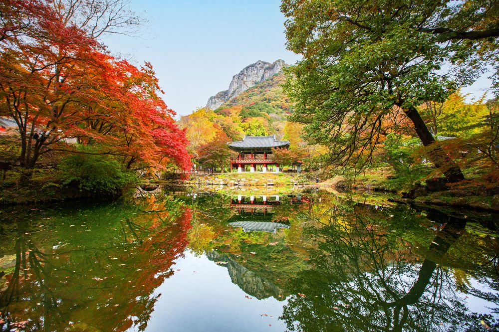 Autumn of BeaKyangsa Temple