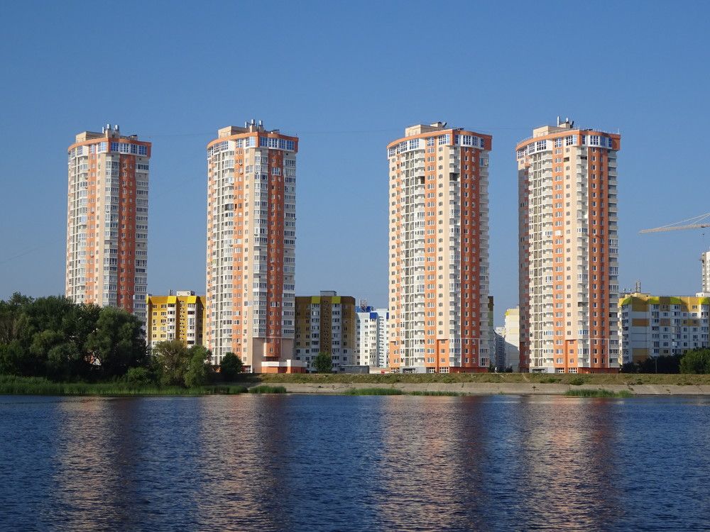 Между небом и землей