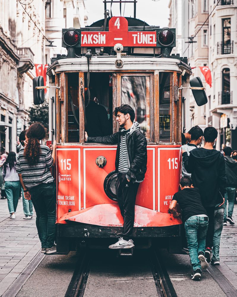 Photograph by IAROSLAV ZEMLIANSKII