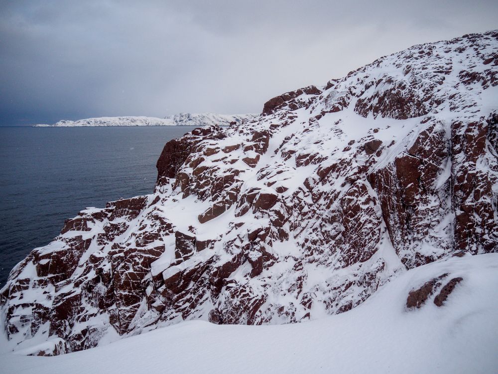 Териберские скалы