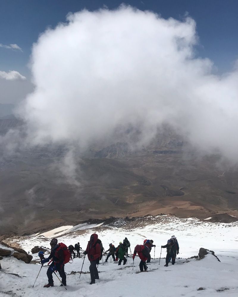 Rout to Mount Damavand peak