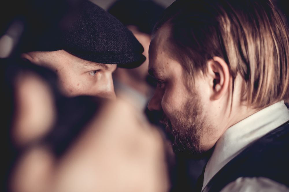 Глаза в глаза