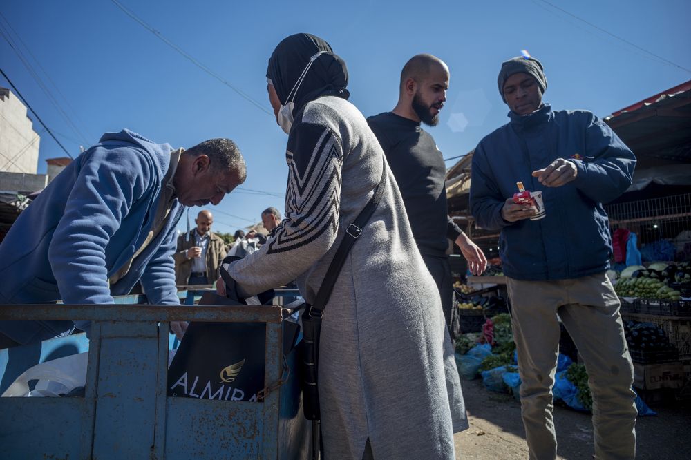 Люди на рынке. г.Дженин, Палестина.