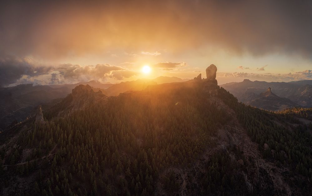 Photograph by Obed Gamart