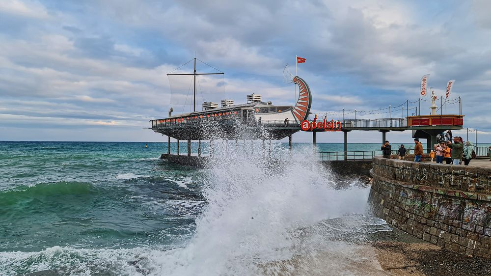 Шторм над Черноморьем