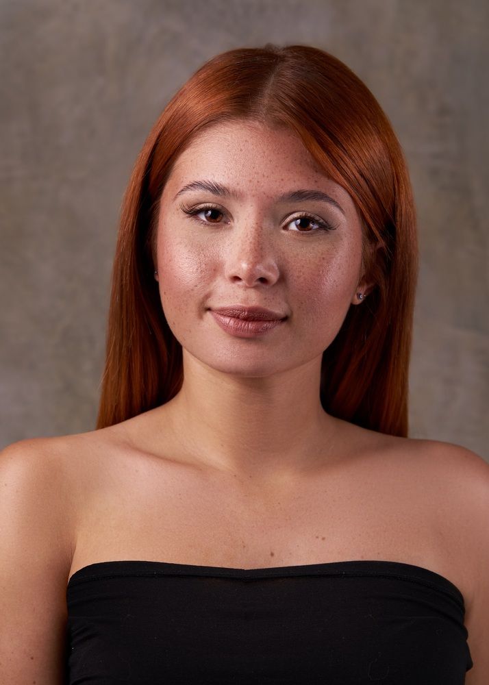 María Gabriela, Woman Young Latina RedHead