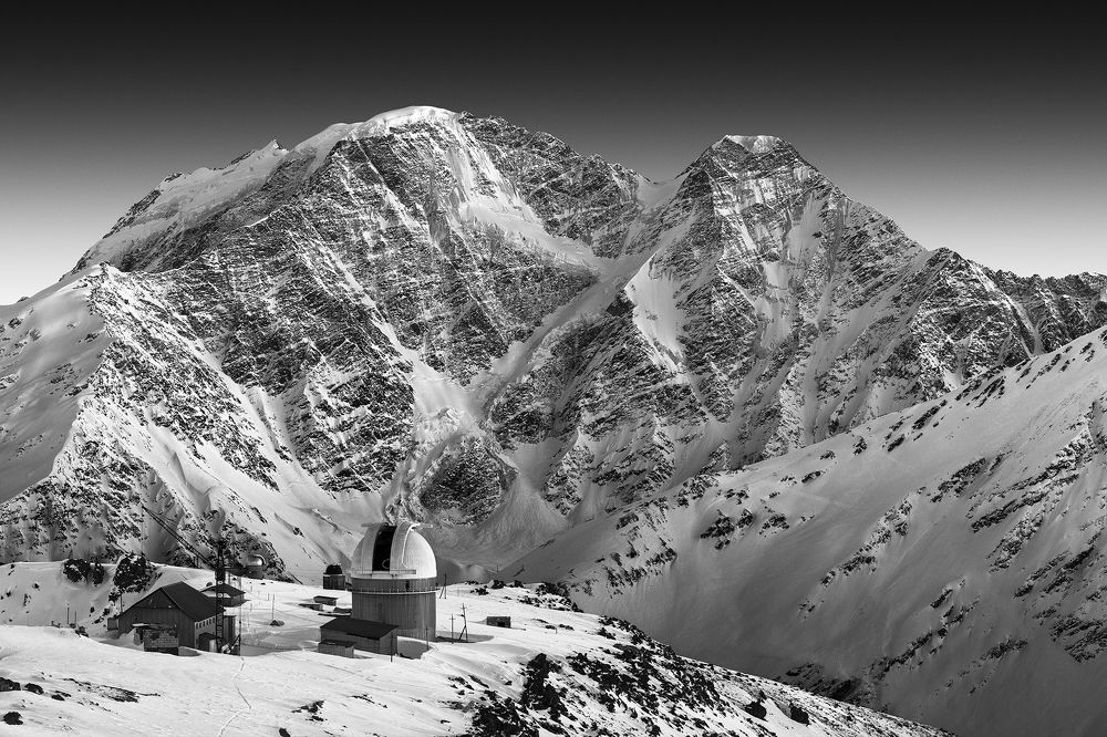 Mountain observatory