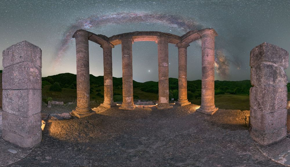 Photograph by Marco Dajethy