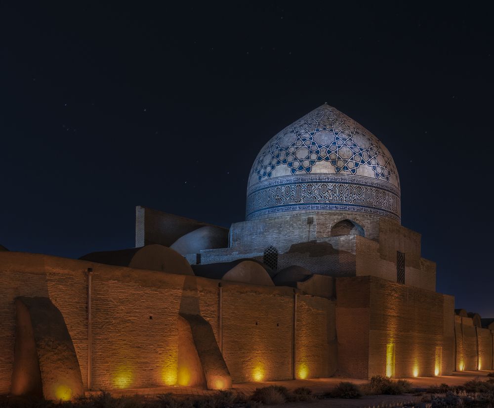 Photograph by Hamid musavi