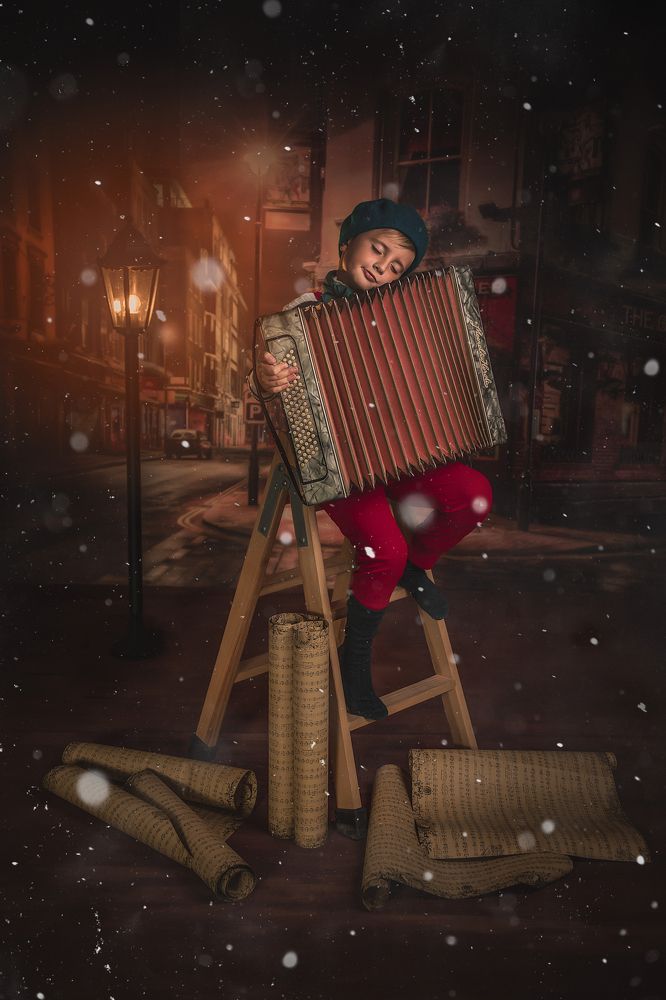 Фотография автора ANGELA SAURA