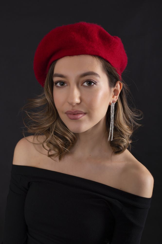 Lady and the red hat