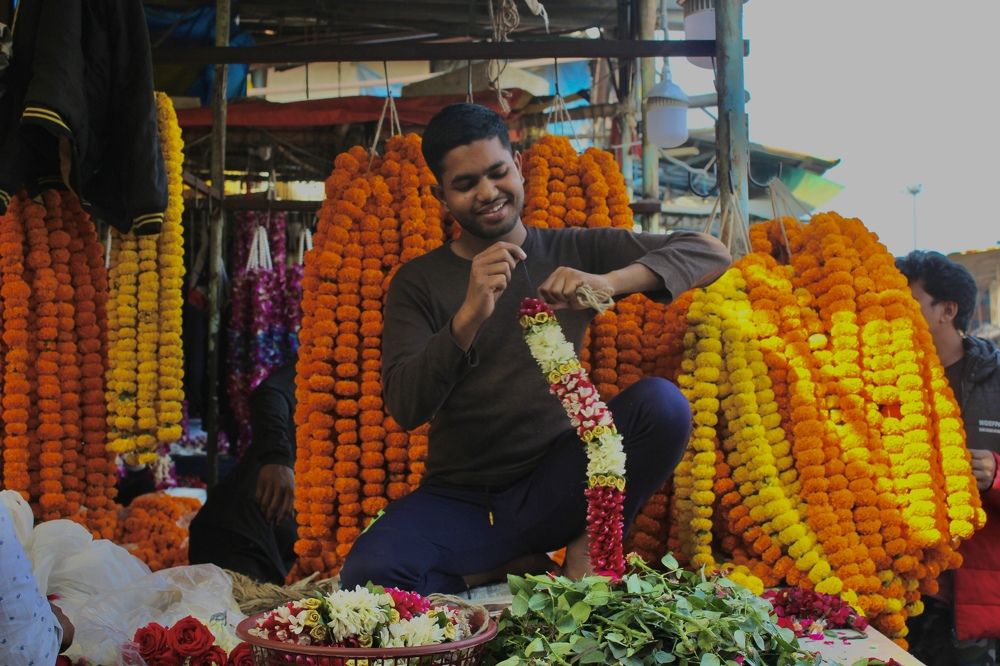 Gazipur phool mand delhi morning pic ?