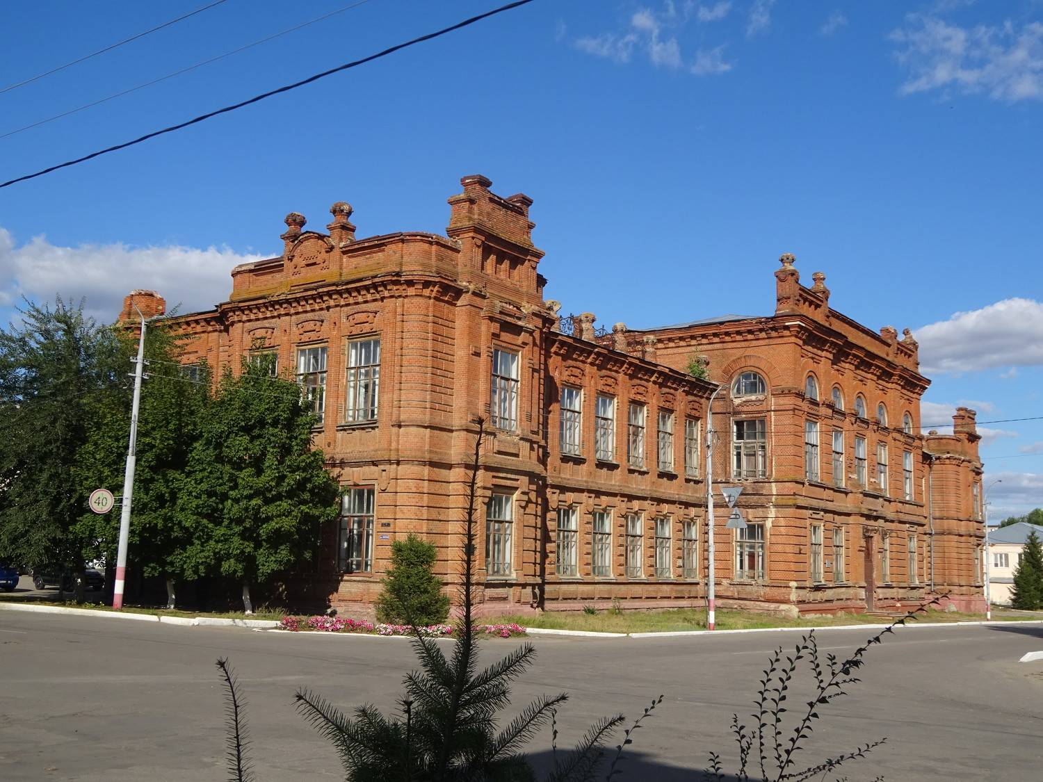 Старинный дом