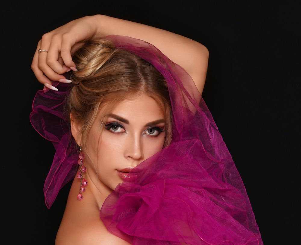 Студийный портрет; Studio portrait