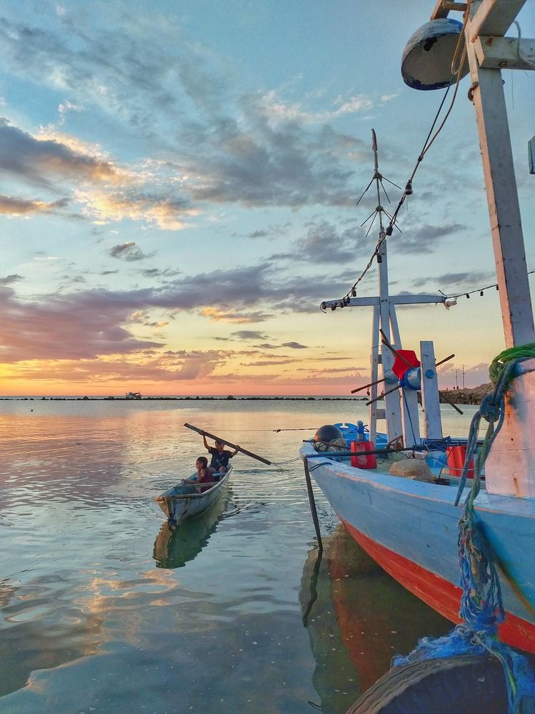 Photograph by Leni Tangmau