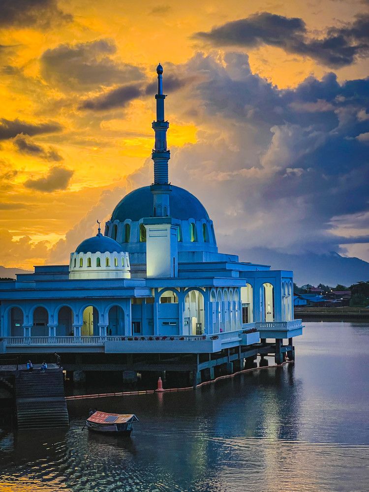 Photograph by Desmond Chien Yew Ngu