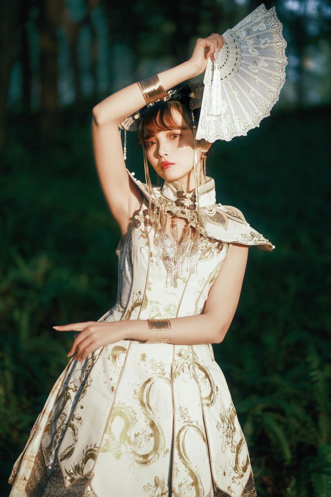 Photograph by Tales Yuan