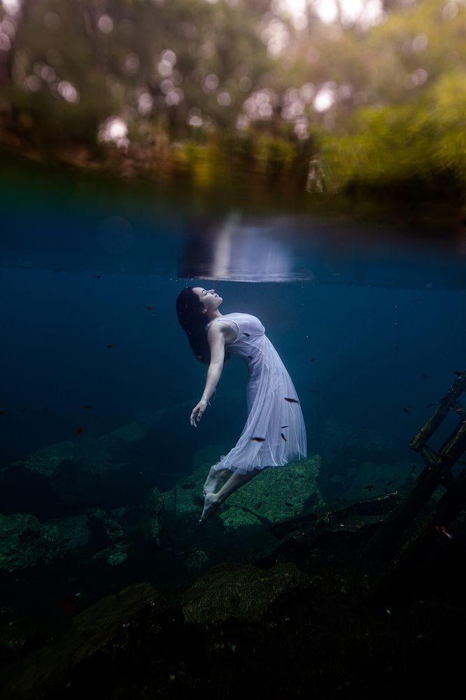 Photograph by Hernan Santiago