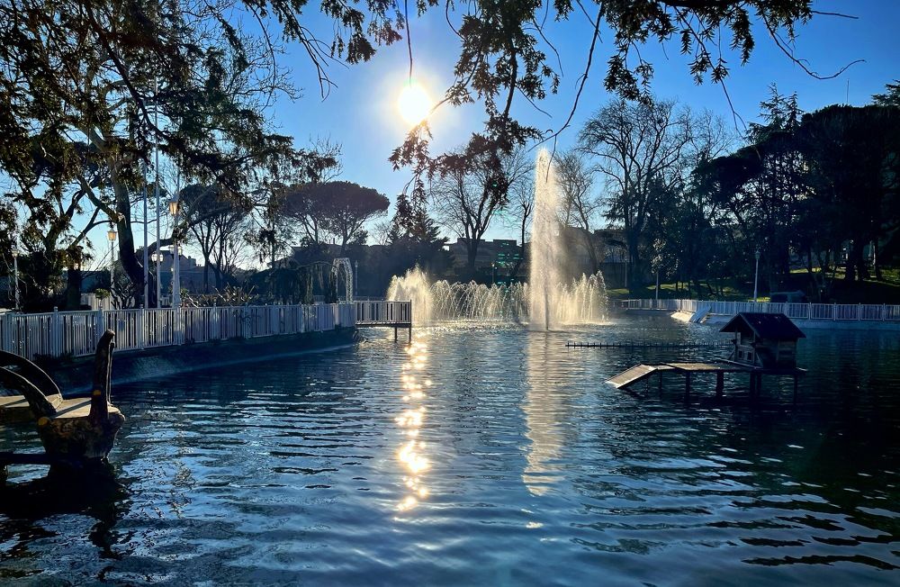 Photograph by Ahmet Aka