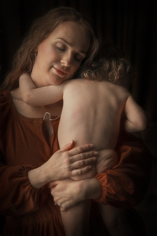 Мать и дитя