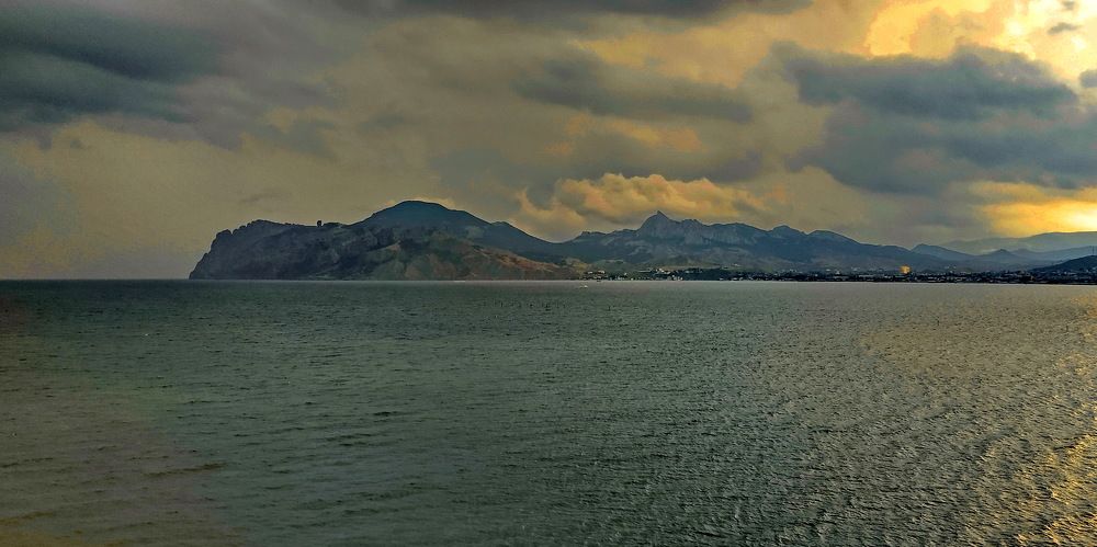 Кажется тучи собираются.