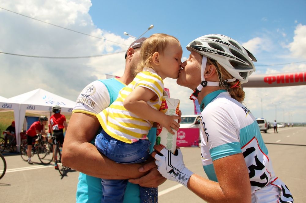 С победой, мама!