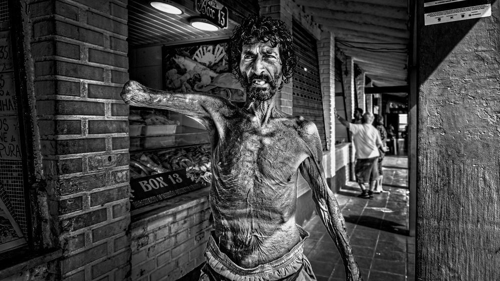 Who is not seen is not remembered