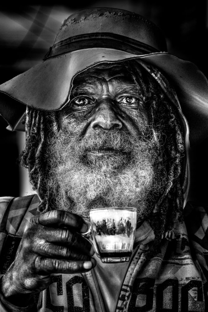 Who is not seen is not remembered