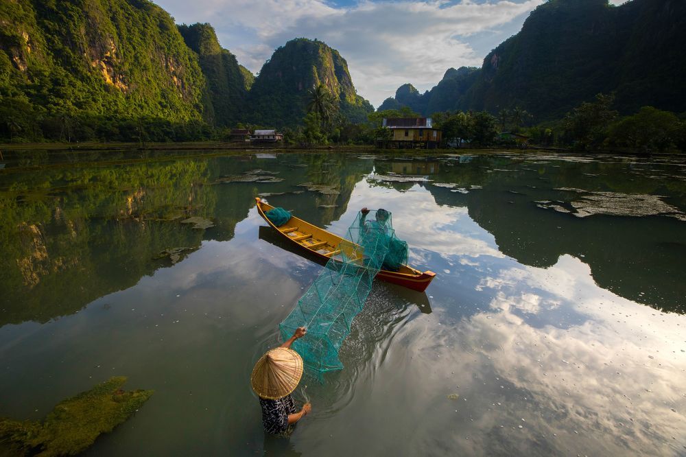 Fisherman in Rammang-rammang