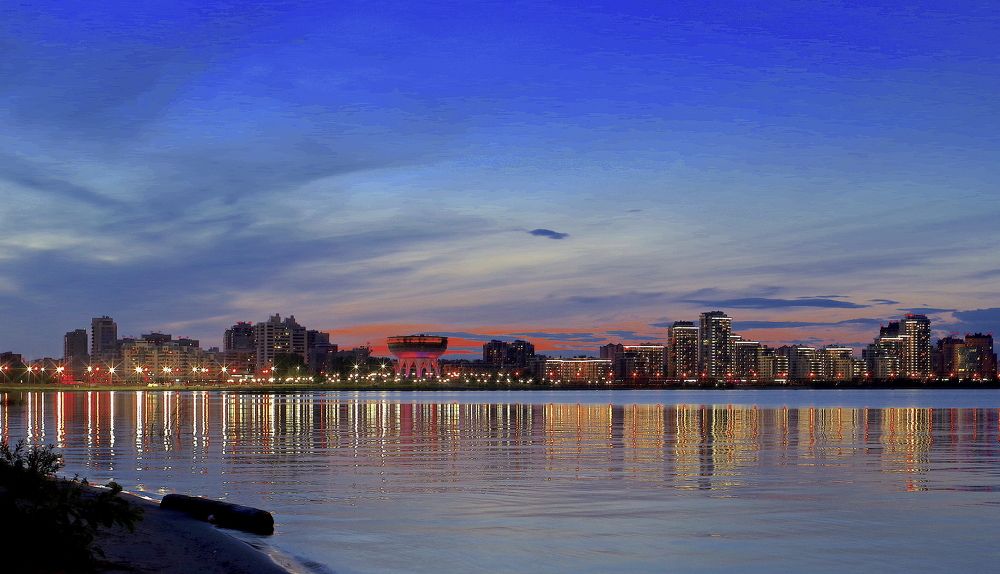 Городские огни при закате