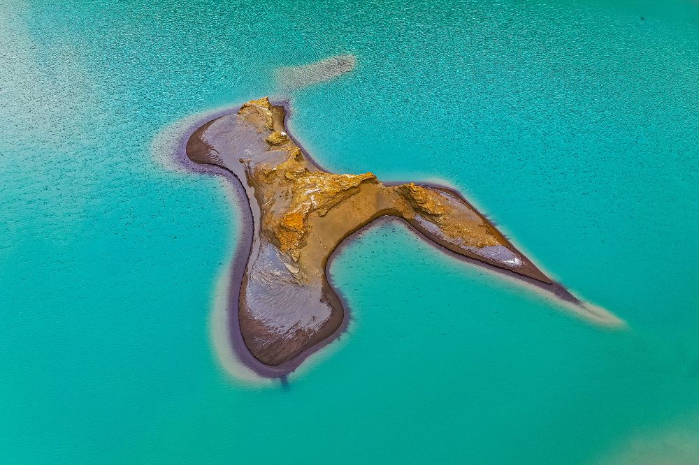 Драгоценный остров / Precious Island