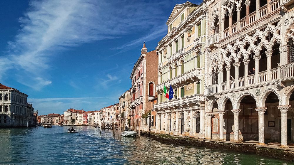 Путь домой после Венецианского карнавала 2020