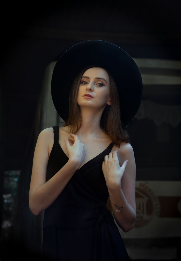 Дама в шляпе