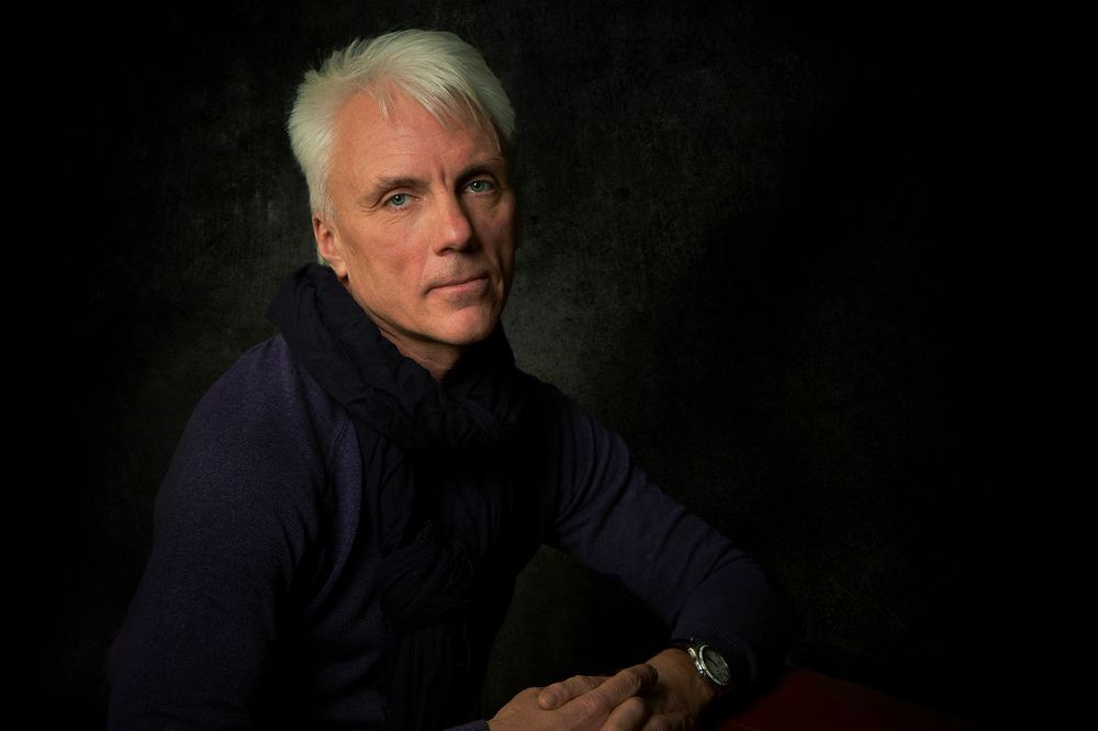 Мужчина с шарфом