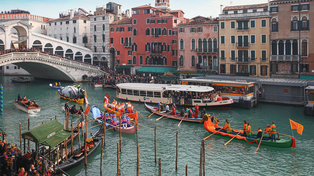 Водный парад Исторического Карнавала 2020 года в Риальто
