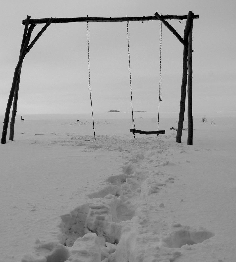 Грустные качели