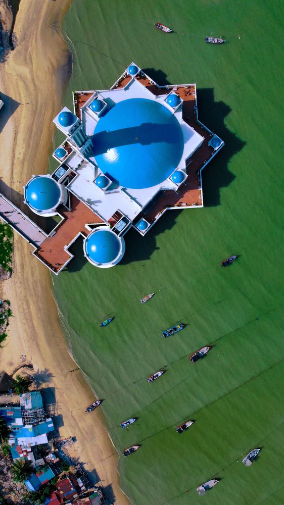 Photograph by Vuong Nguyen