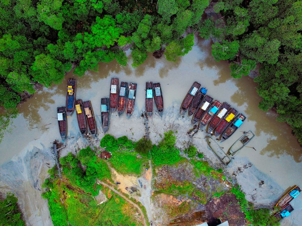 Photograph by Vuong Nguyen