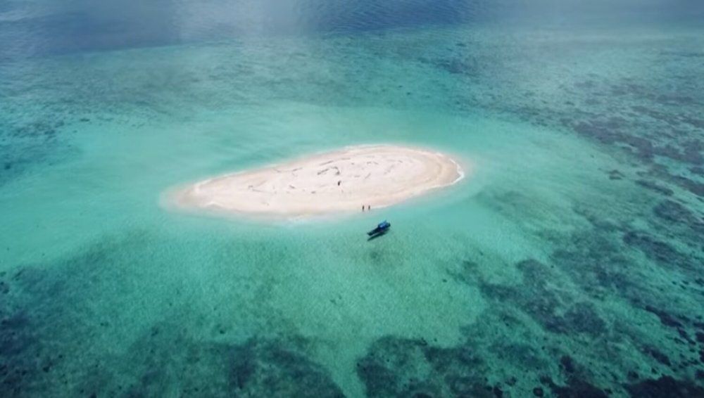 pasir putih indonesia timur