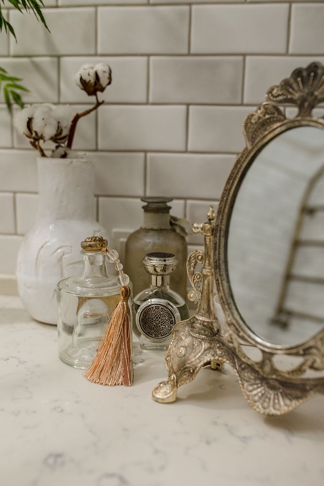 Photograph by Anna Zhovner