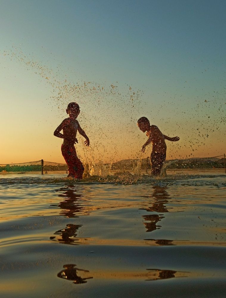 Photograph by Yelinn Htun